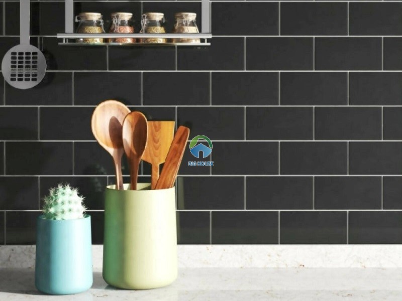 Gạch thẻ đen 10x20 mờ phẳng