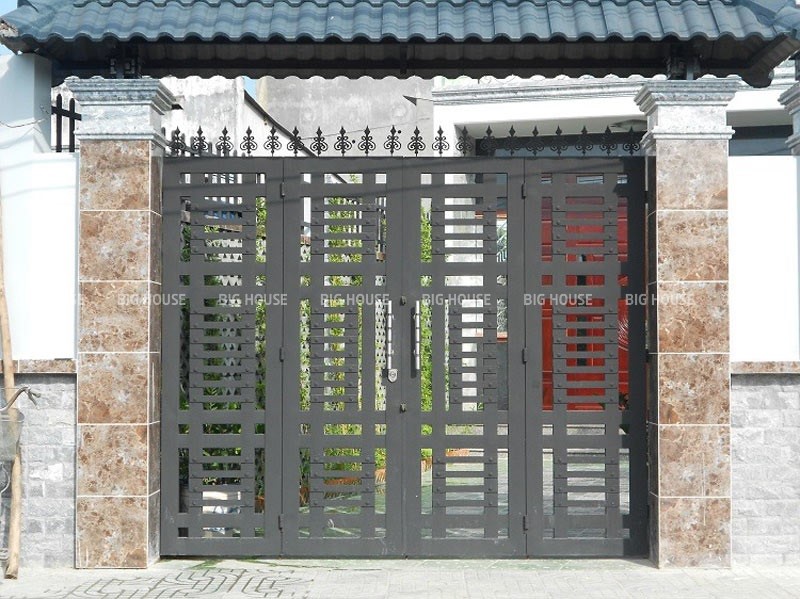 Gạch ốp trụ cổng 60x60 2