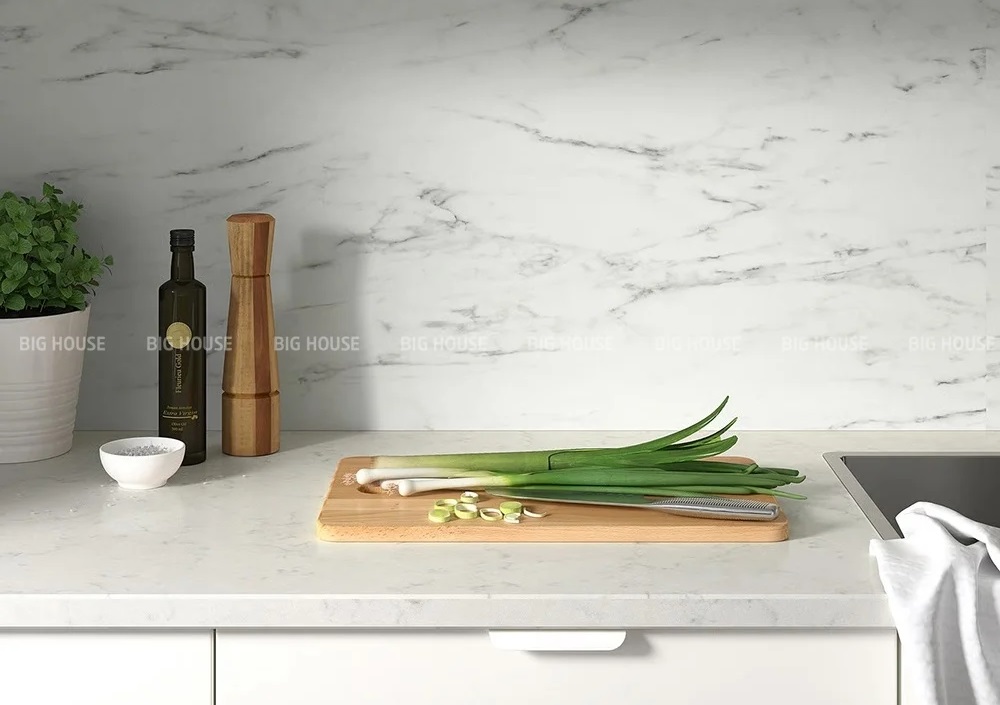 Gạch khổ lớn giảm số lượng đường ron gạch giúp căn bếp liền mạch hơn. Gạch khổ lớn giảm số lượng đường ron gạch giúp căn bếp liền mạch hơn.